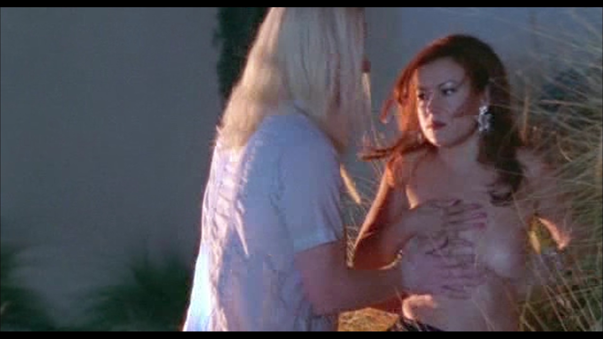Jennifer Tilly Nude Sex Scene In Fast Sofa Movie - FREE VIDEO