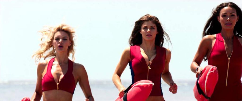 Alexandra Daddario running in tight bikini