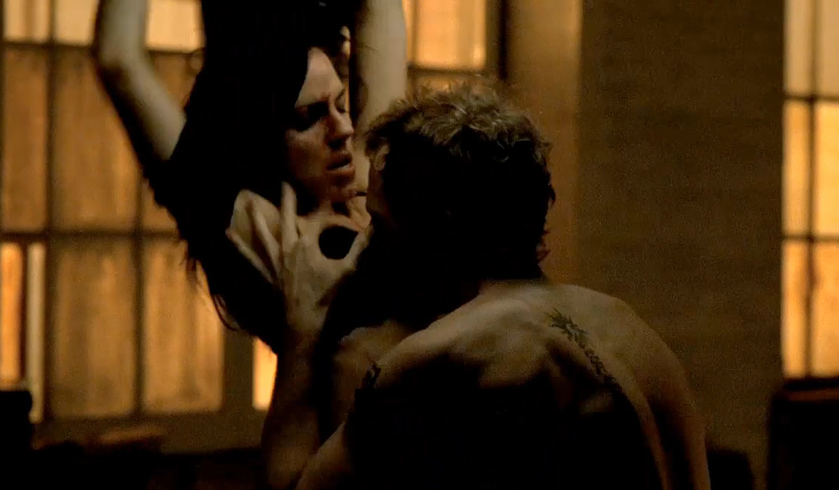 Anna Silk Hot Sex In Lost Girl Series - FREE VIDEO