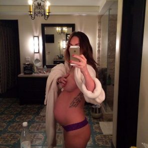 pregnant Megan Fox naked mirror selfie