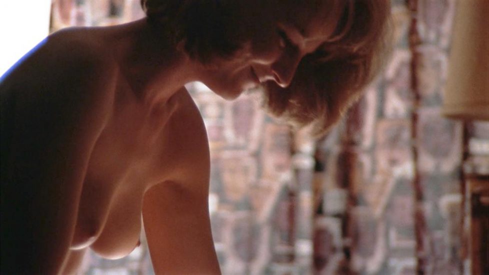Helen Hunt nude in The Waterdance sex scene 1