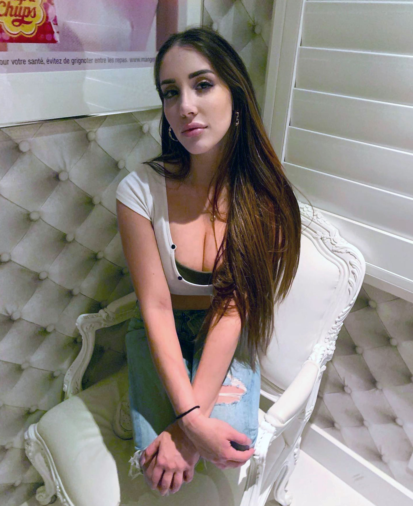Unseen Naomi Ross: Leaked OnlyFans Content Surfaces Online!